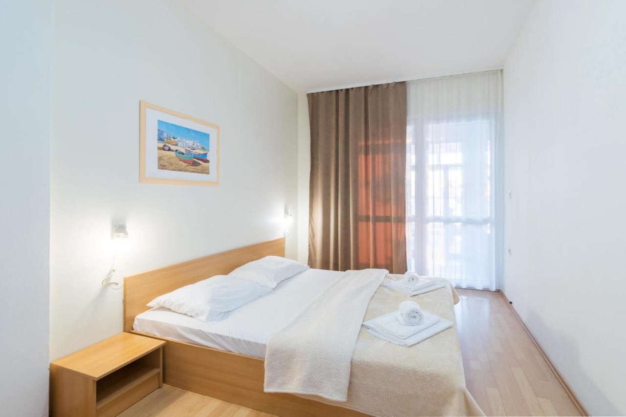 Hotel Rooms Roccia Novigrad  Eksteriør billede